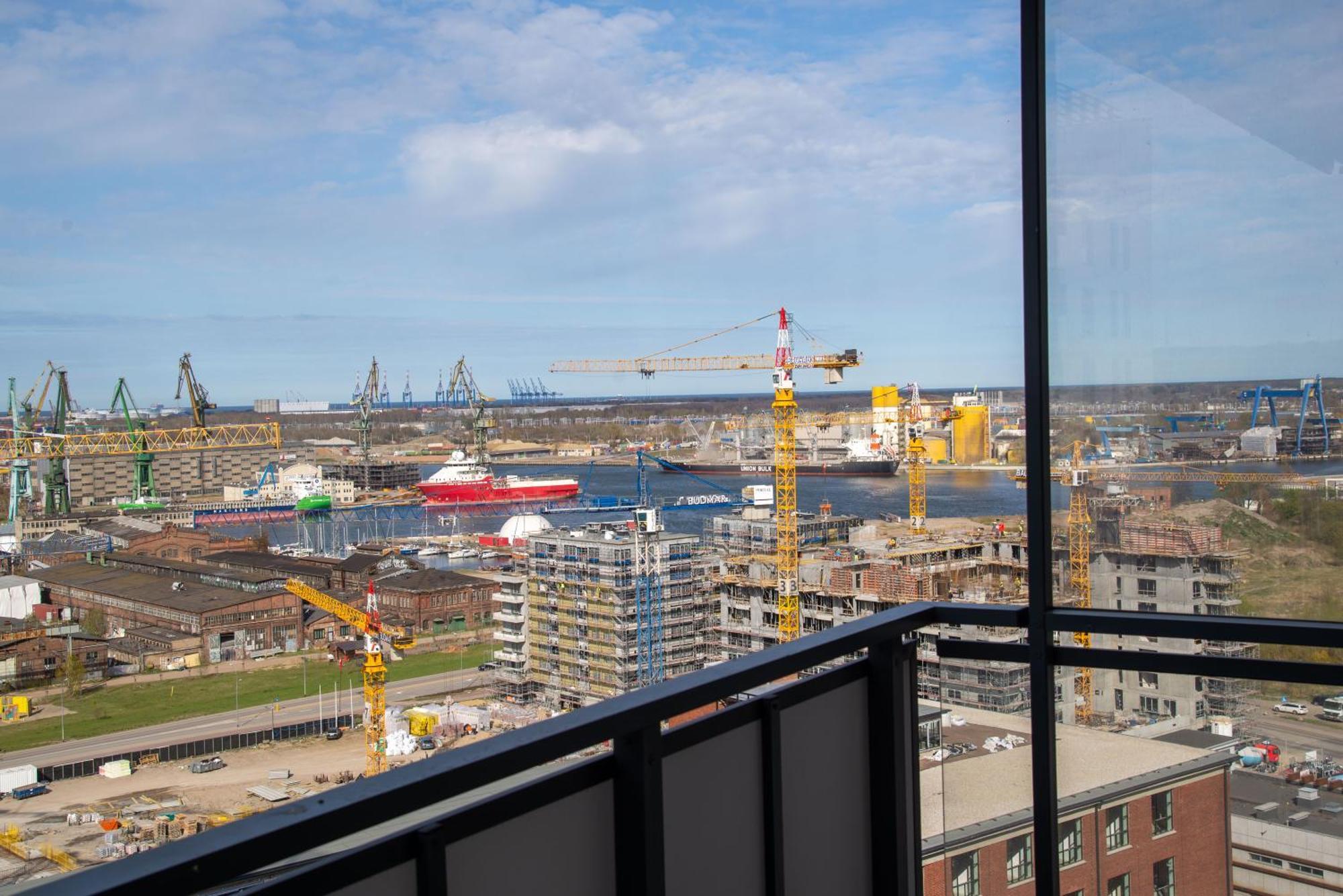 Maya's Flats & 26 - Panorama View *